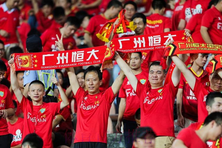 2018年中国足球文化建设宣讲活动走进广州恒大