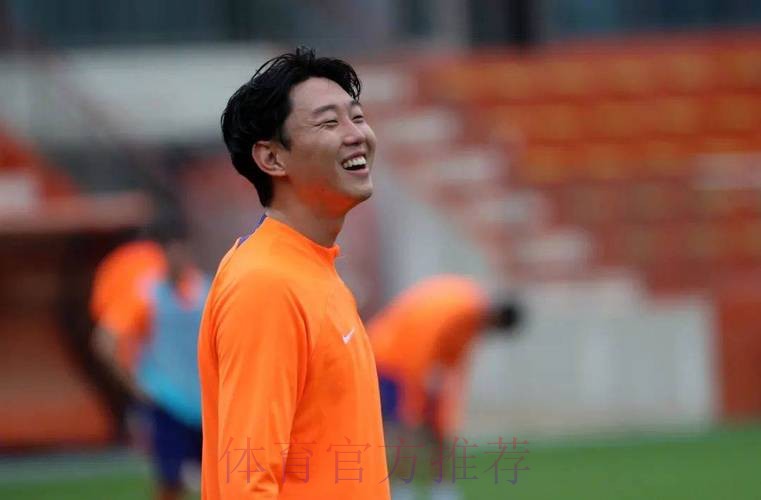 归化球员试训泰山队,接受教练组考察,用好了能当外援,用不好还不如 归化球员试训泰山队,接受教练组考察,用好了能当外援,用不好还不如